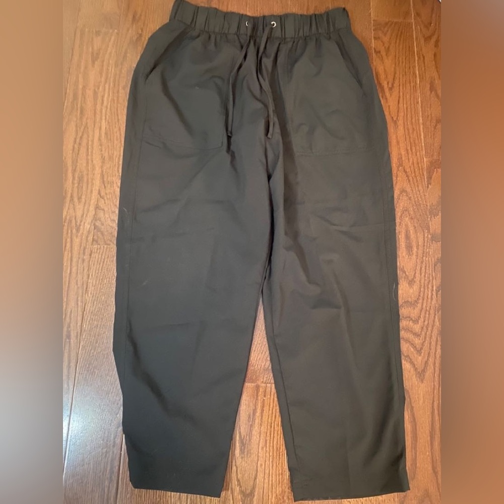 Woman’s Old Navy StretchTech joggers